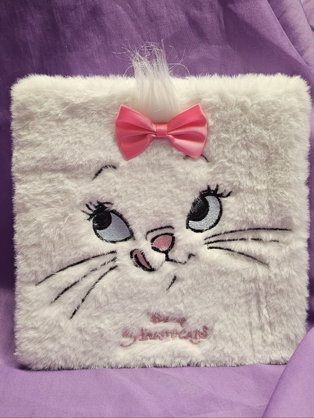 Furry disney aristocats eyeshadow pallet